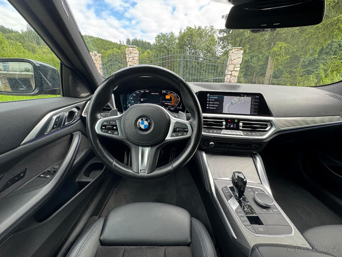 2020 BMW M4 - 10