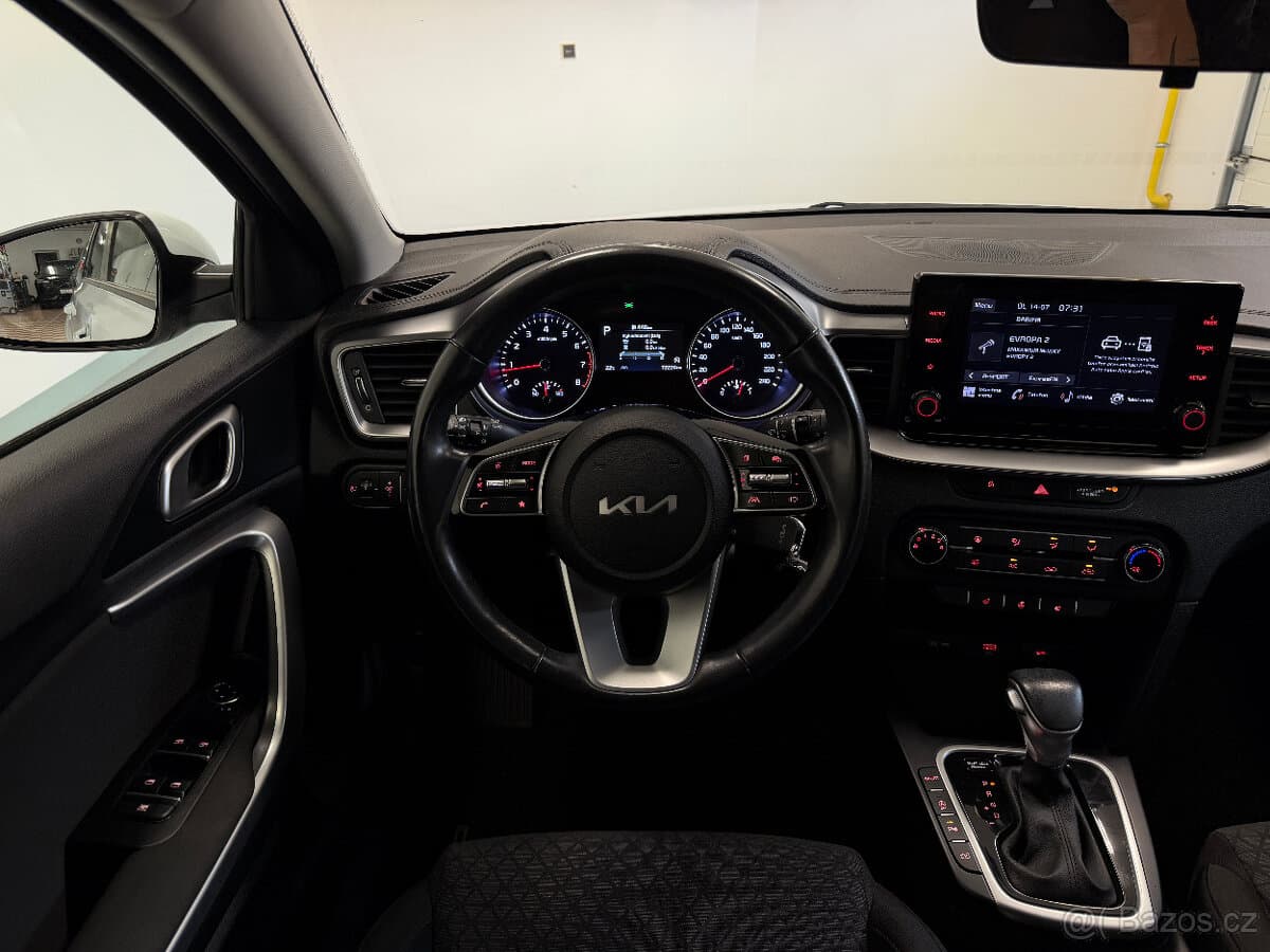 2023 Kia CEE'D - 10