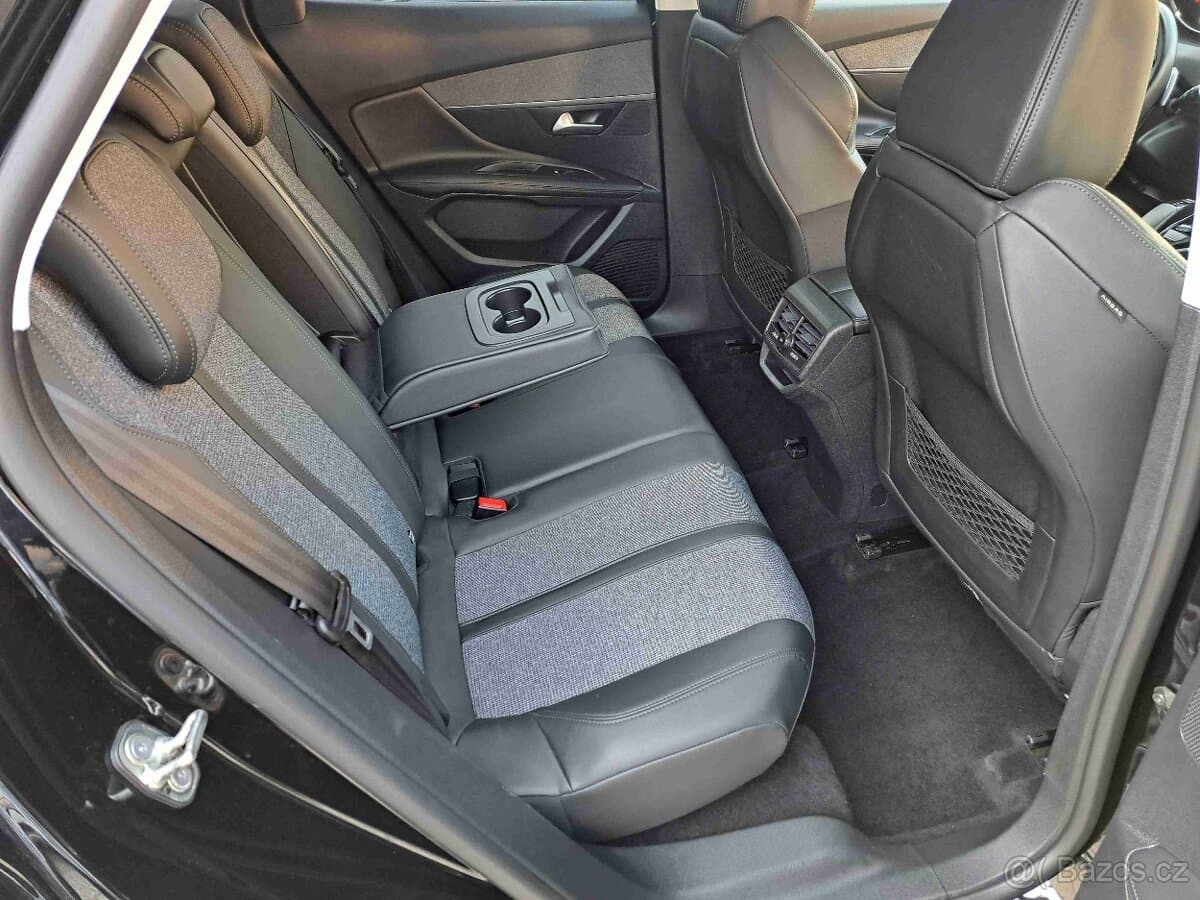 2019 Peugeot 3008 - 10