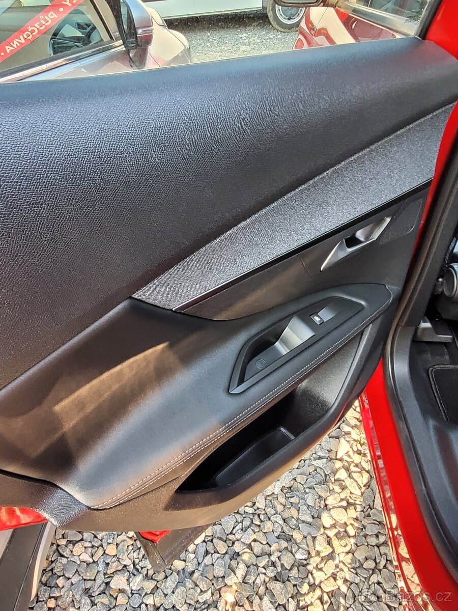 2019 Peugeot 3008 - 10