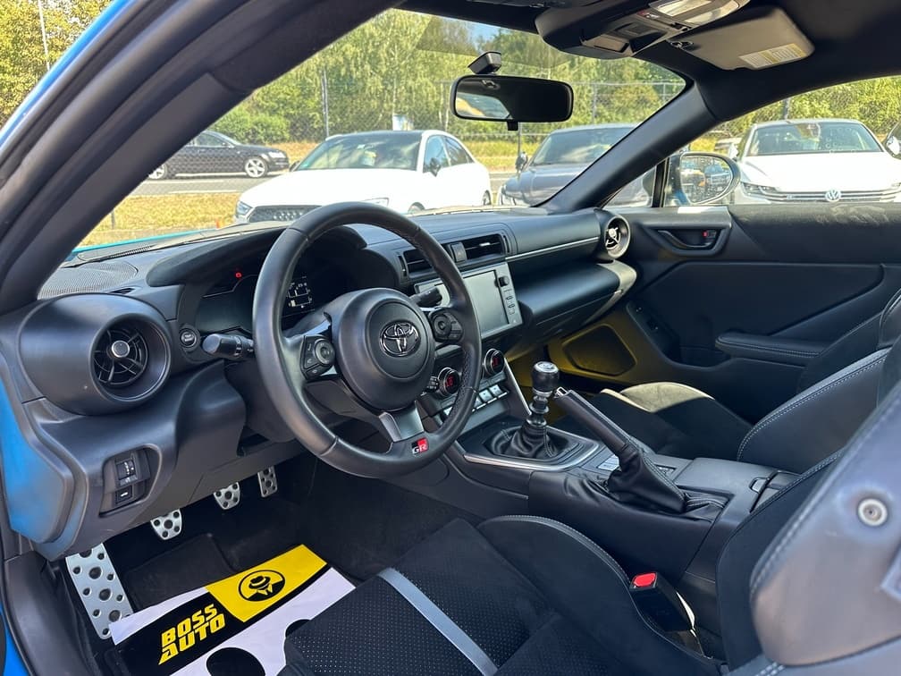 2023 Toyota GR86 - 10