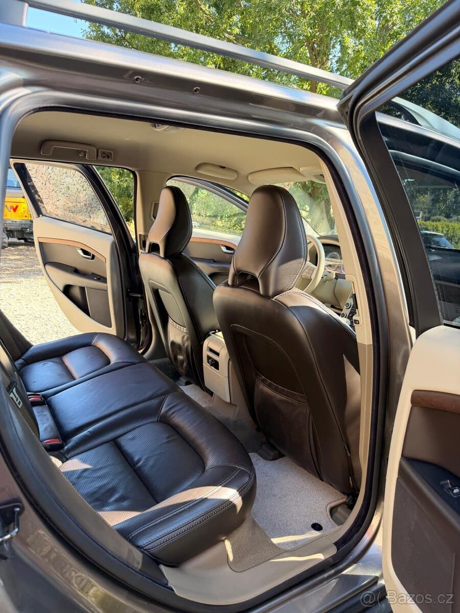 2009 Volvo XC70 - 10