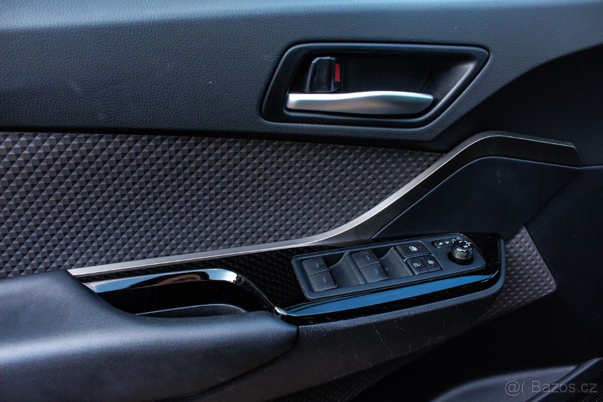 2020 Toyota C-HR - 10