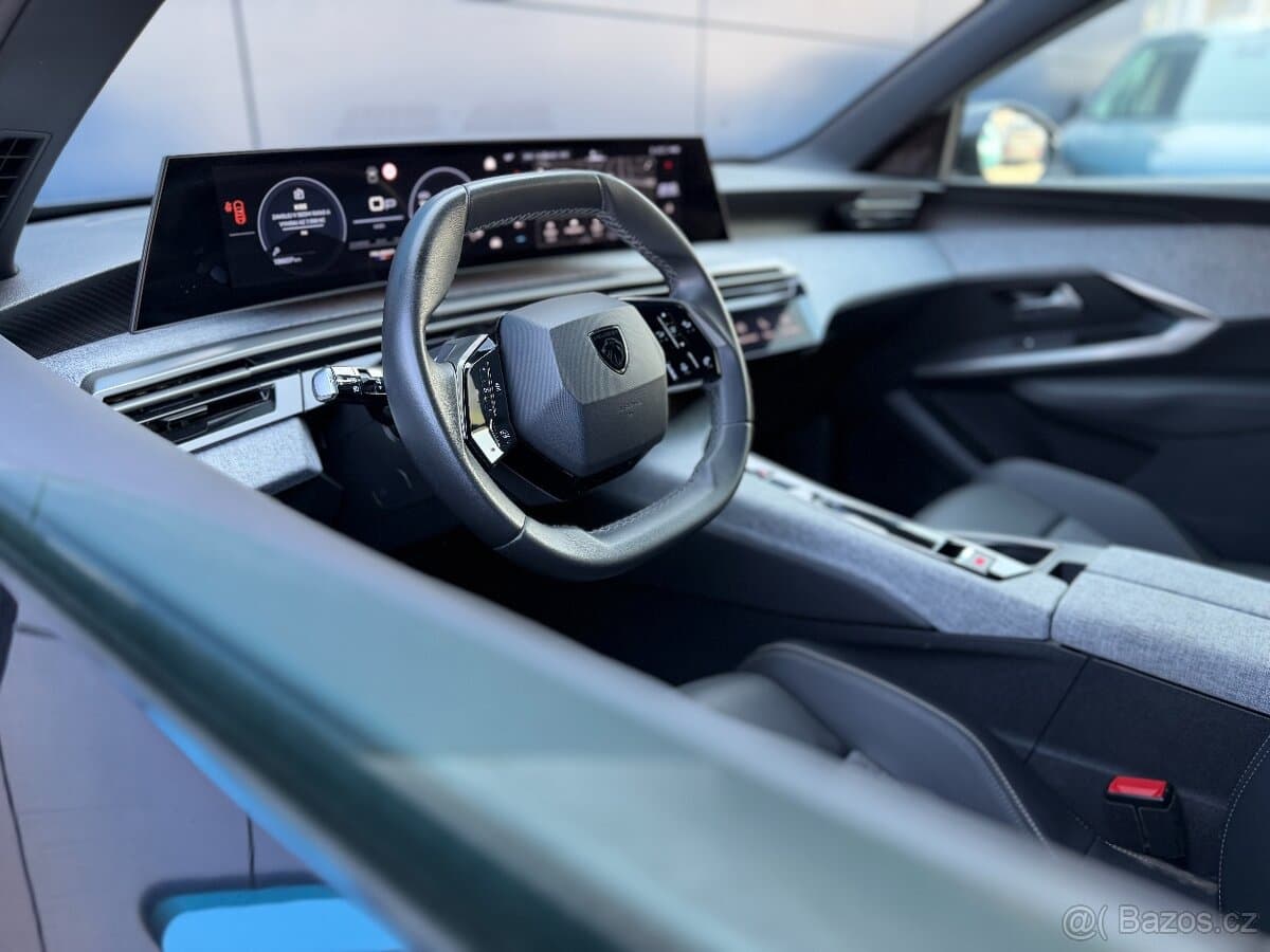 2025 Peugeot 3008 - 10