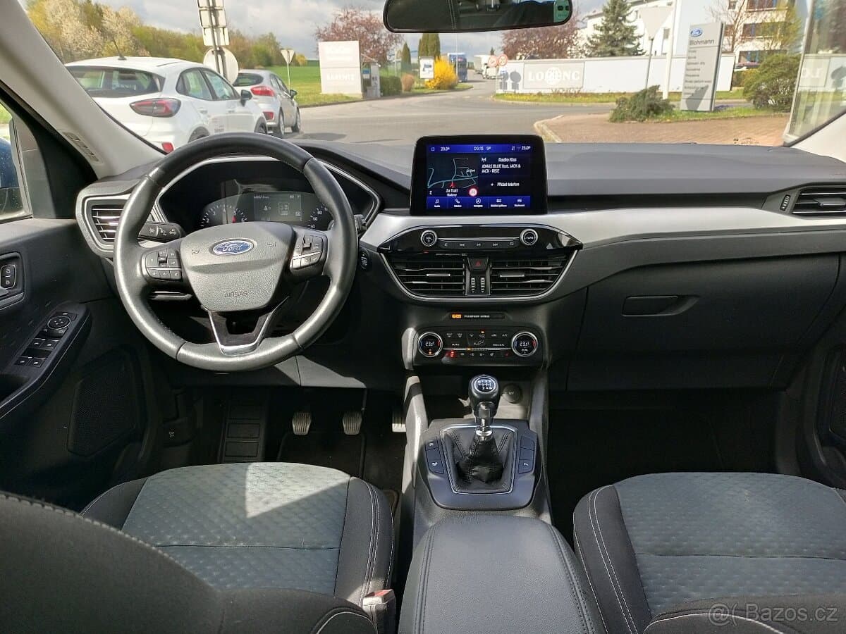 Ford KUGA - 10