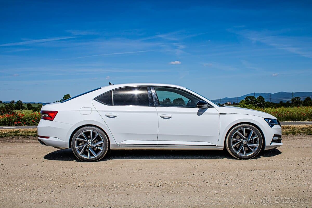 2019 Škoda SUPERB - 10