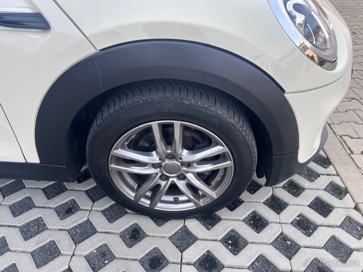 2015 Mini ONE - 10