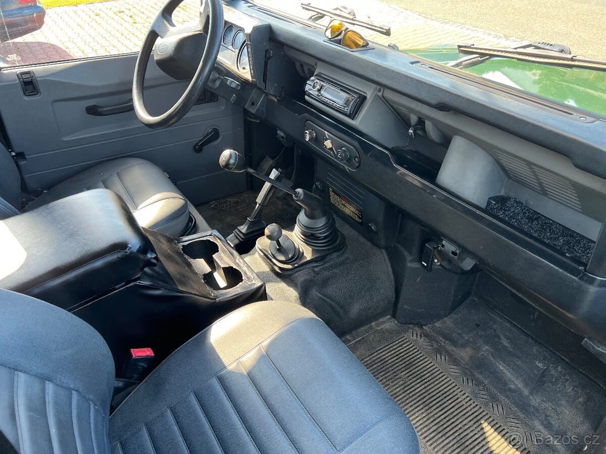2001 Land Rover DEFENDER - 10