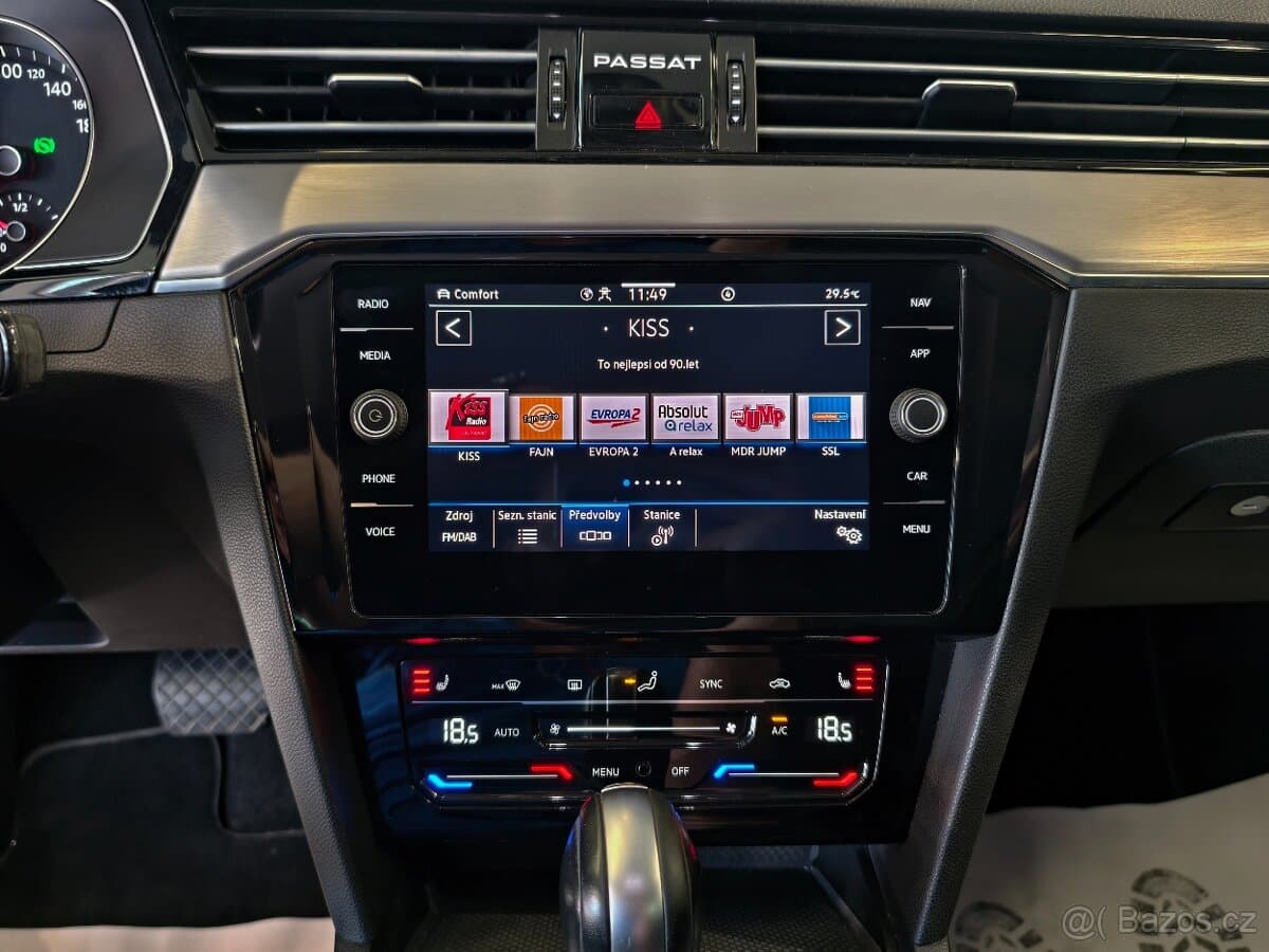 2020 Volkswagen PASSAT - 10