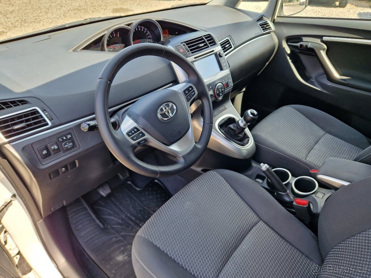 2015 Toyota VERSO - 10