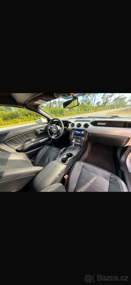 2016 Ford MUSTANG - 10