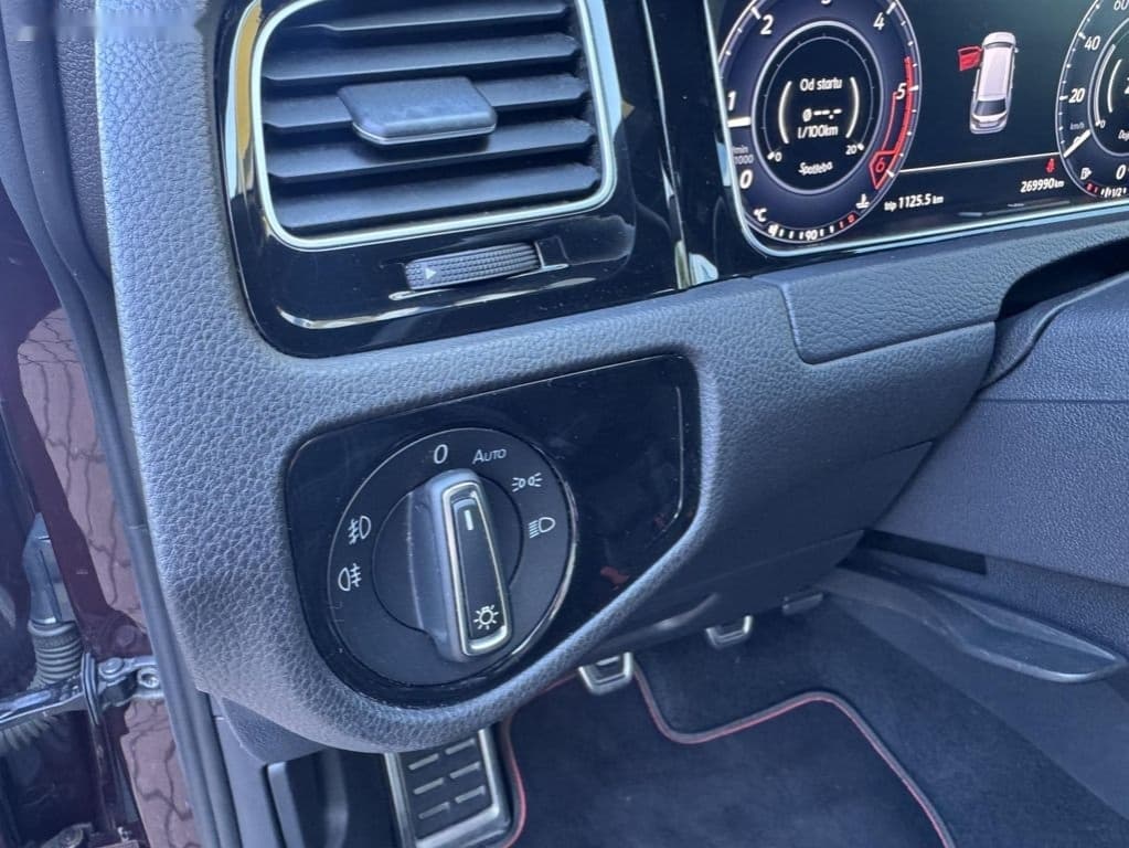 2017 Volkswagen GOLF - 10