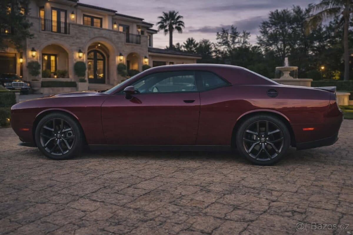 2021 Dodge CHALLENGER - 10