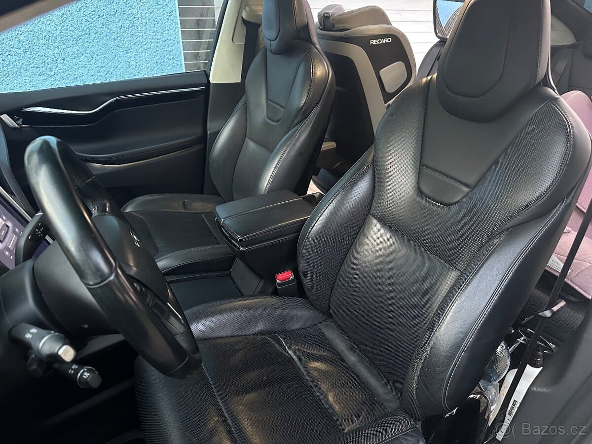 2016 Tesla MODEL X - 10