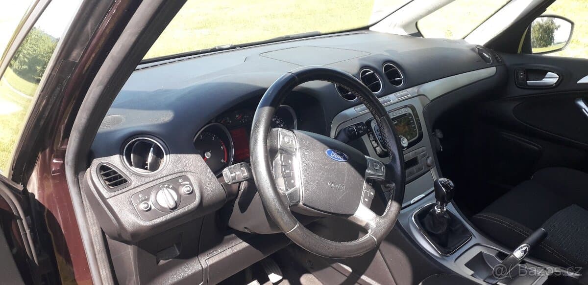 2010 Ford S-MAX - 10