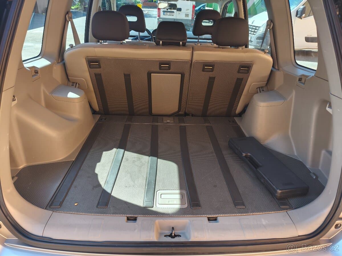 2004 Nissan X-TRAIL - 10