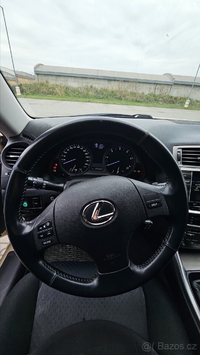 2008 Lexus IS - 10
