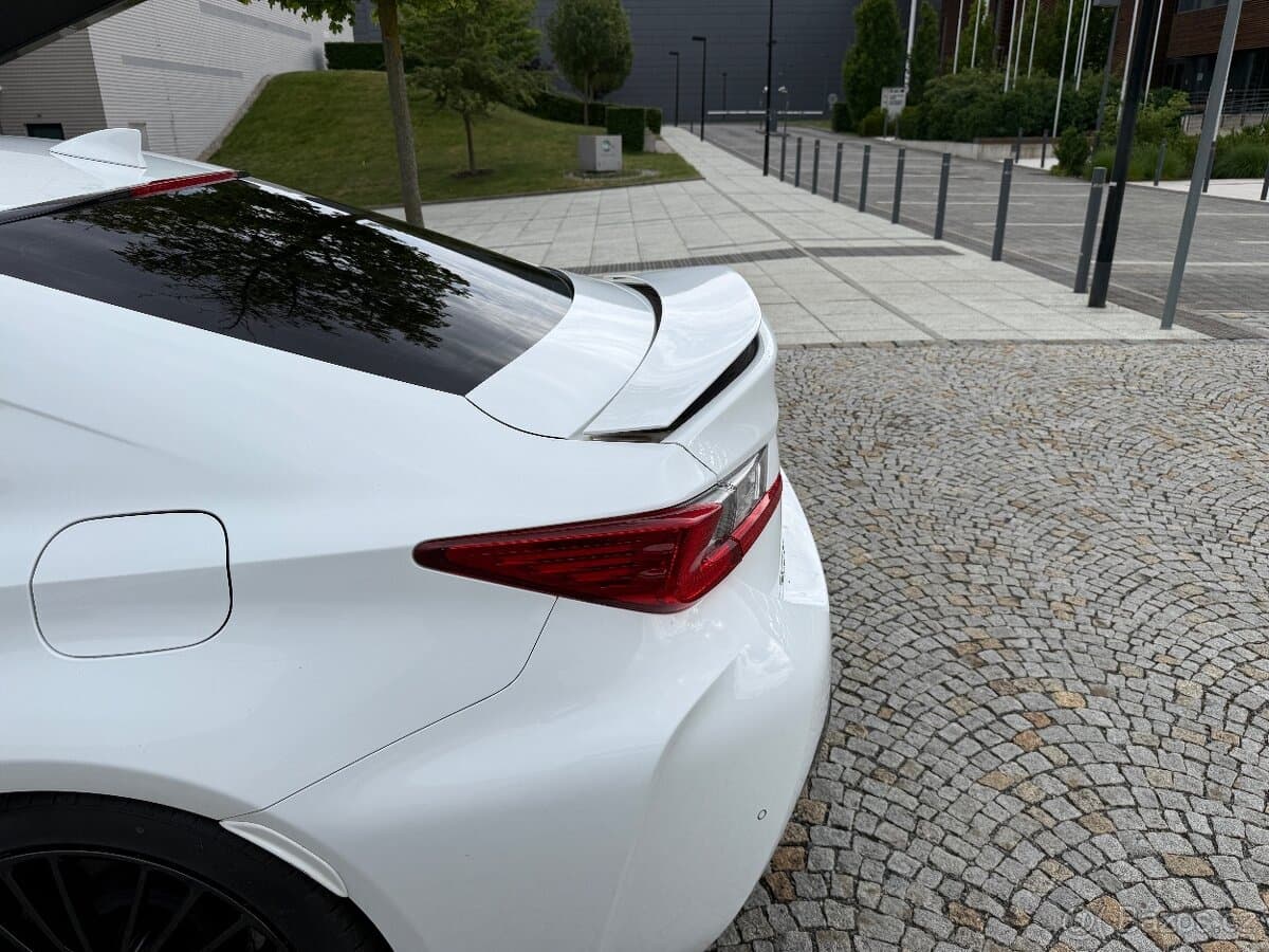 Lexus RC - 10