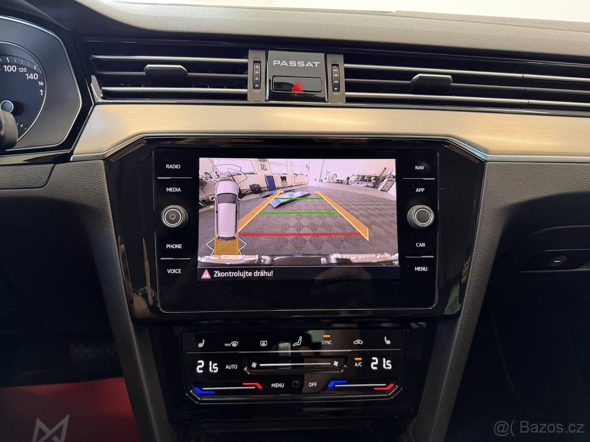 Volkswagen PASSAT - 10