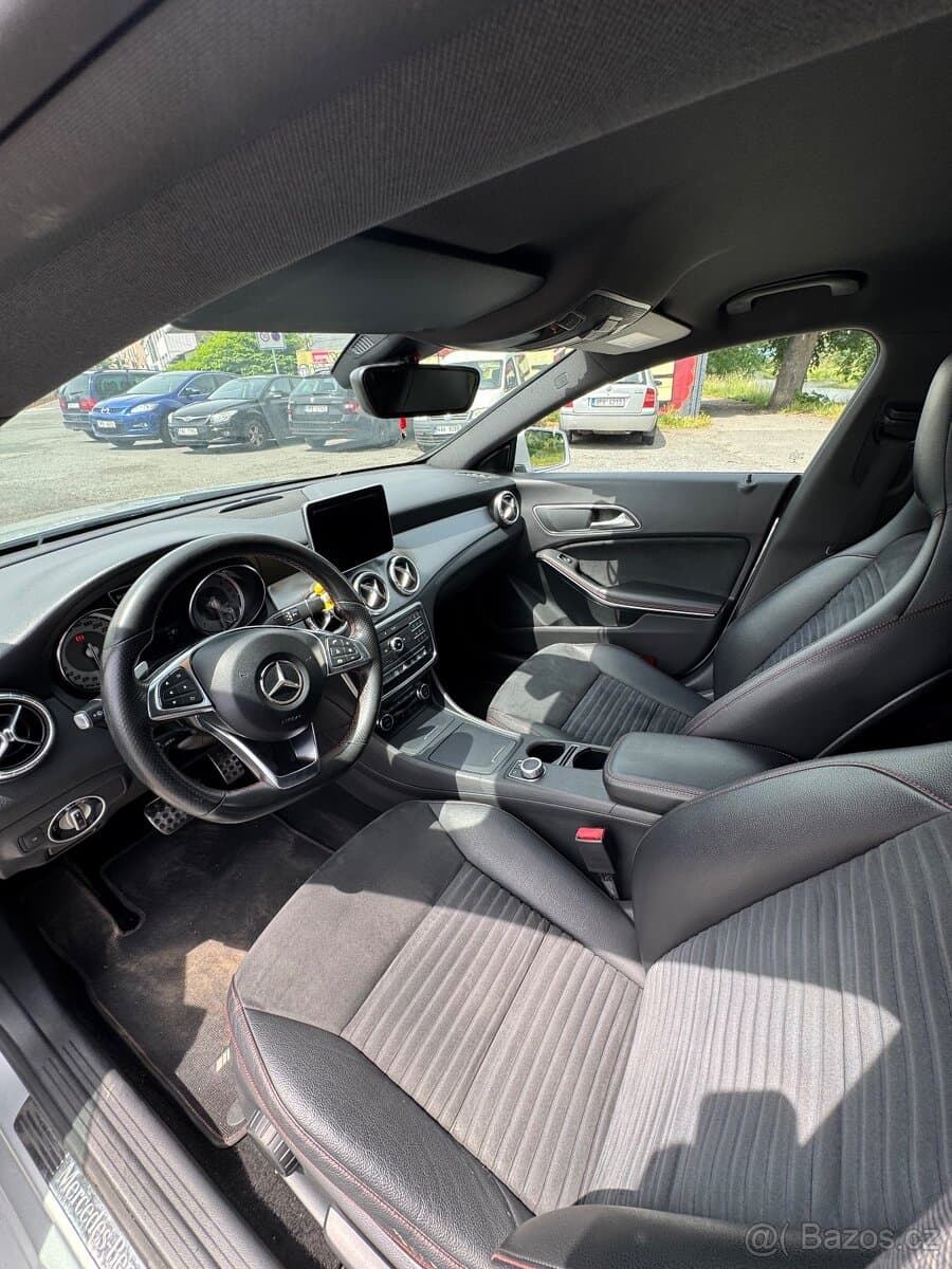 2015 Mercedes-Benz CLA - 10