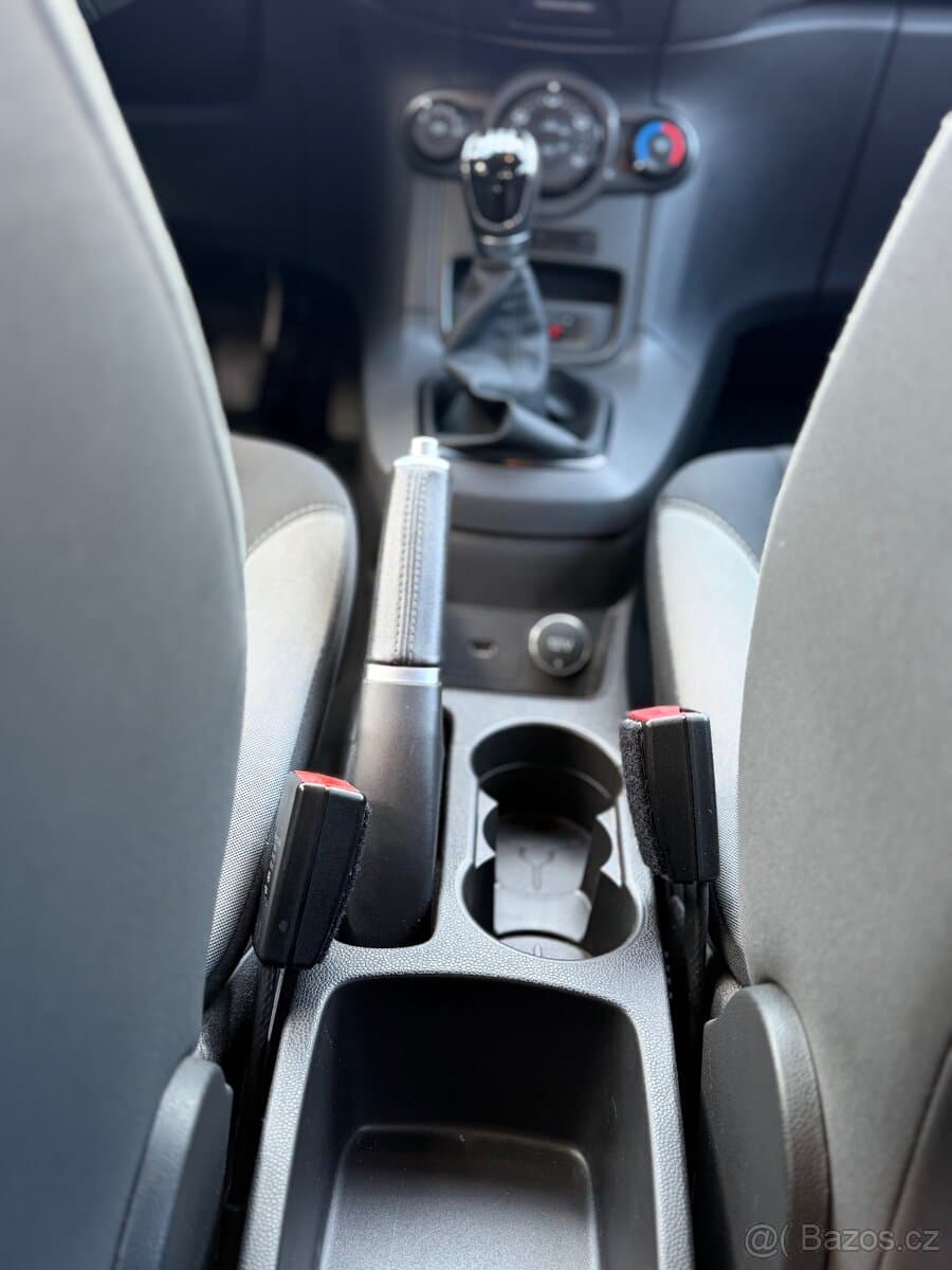 2016 Ford FIESTA - 10