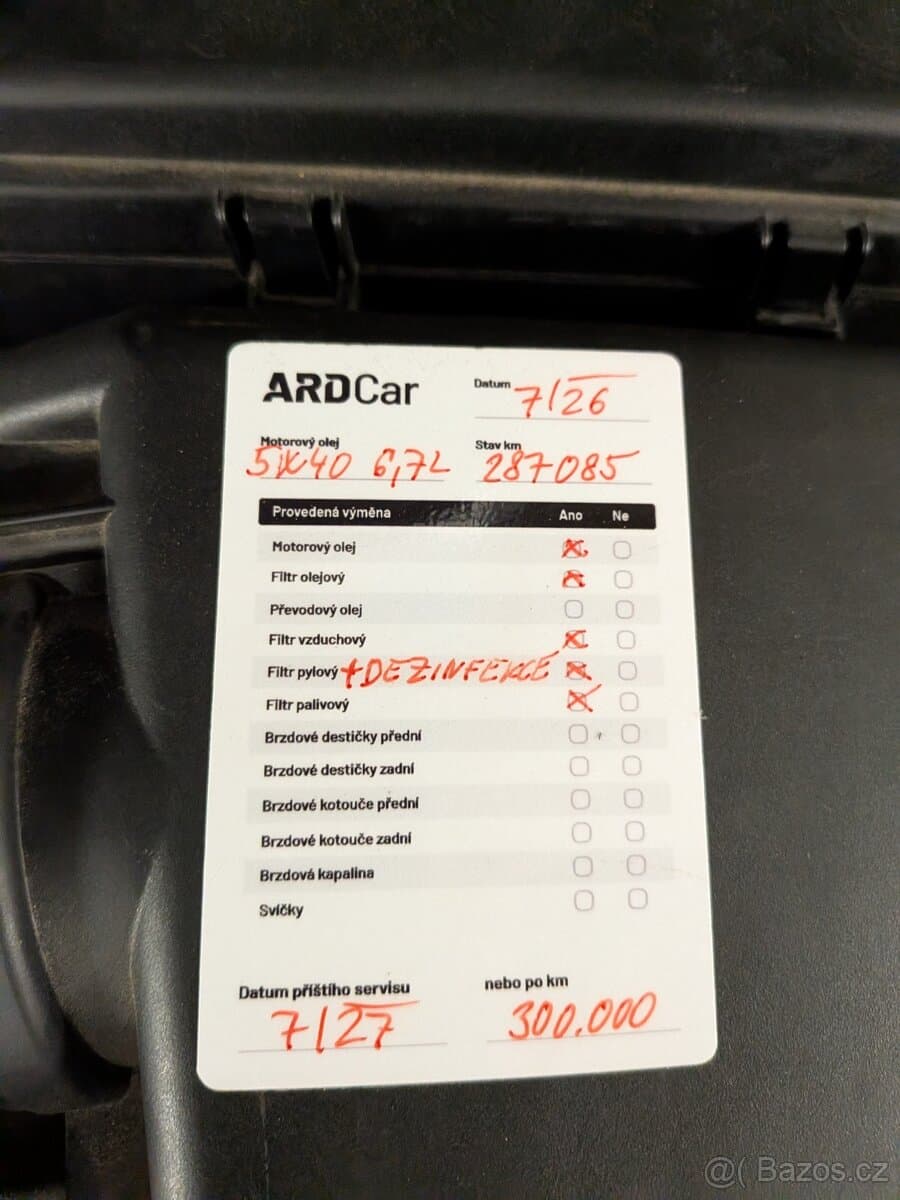 2005 Volvo V70 - 10