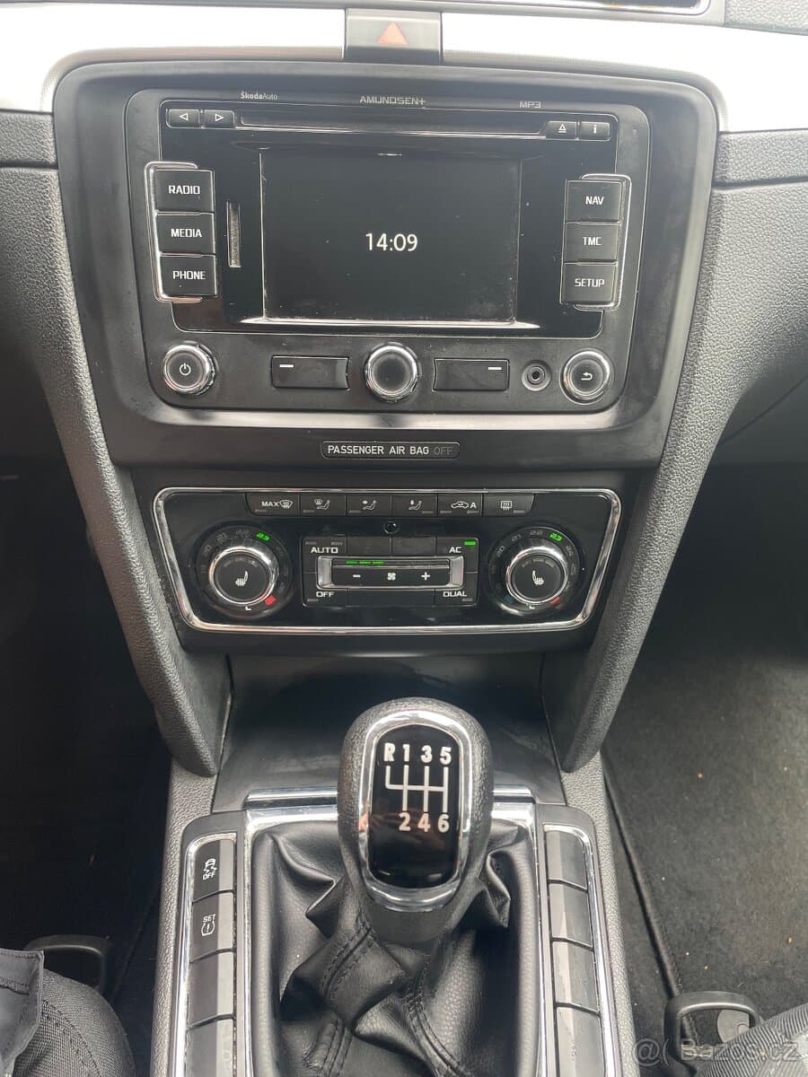 2012 Škoda SUPERB - 10