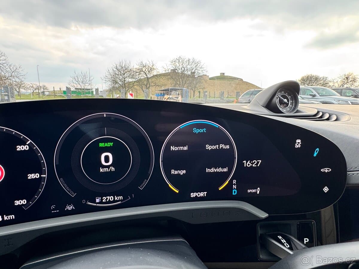 2021 Porsche TAYCAN - 10
