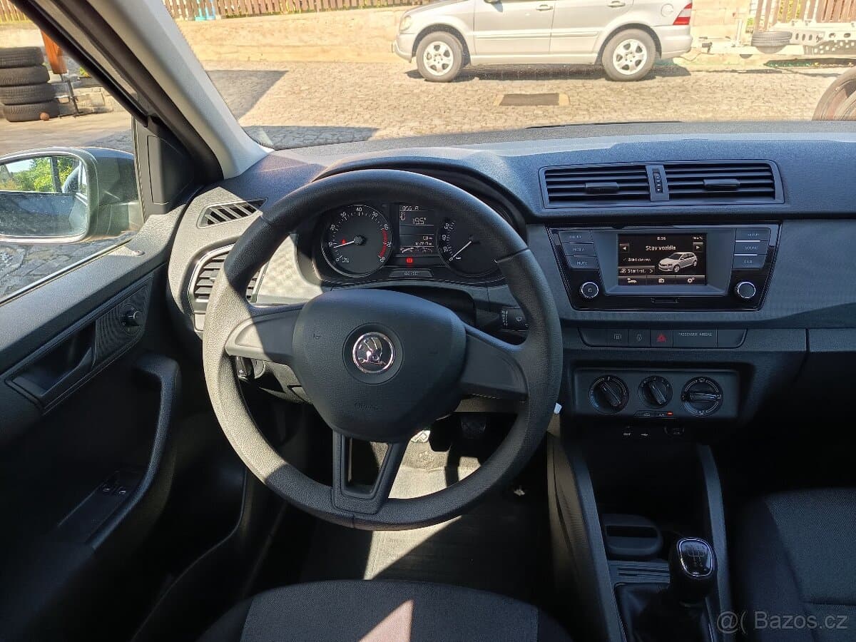2015 Škoda FABIA - 10