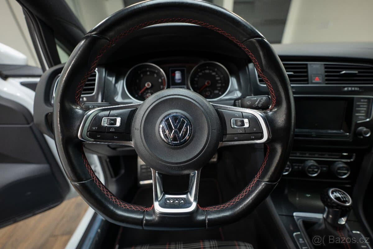 2014 Volkswagen GOLF - 10