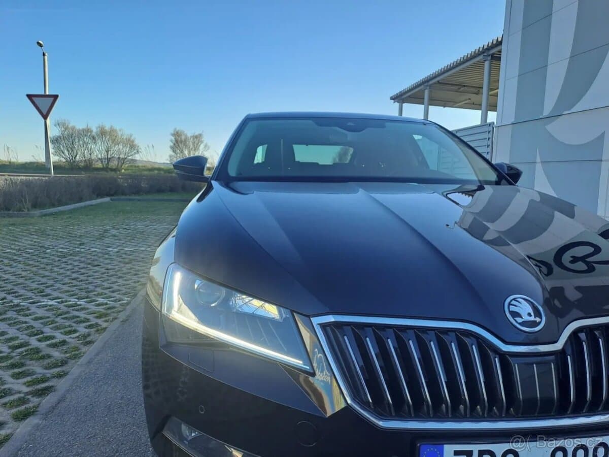 2020 Škoda SUPERB - 10