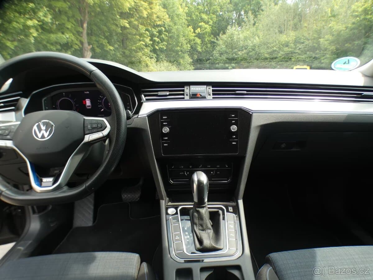 2021 Volkswagen PASSAT - 10