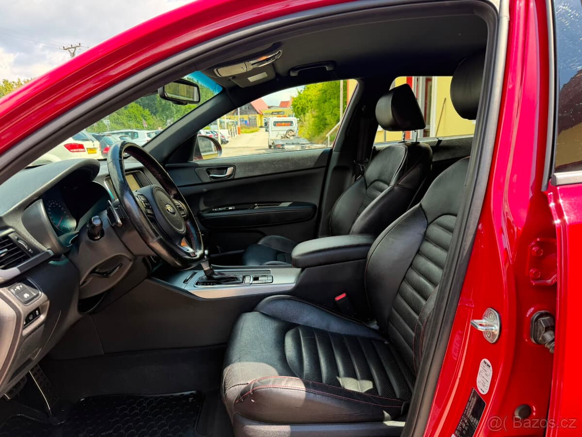 2018 Kia OPTIMA - 10