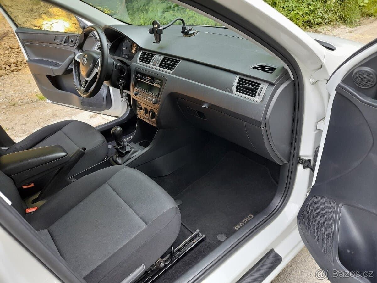 2015 Škoda RAPID - 10