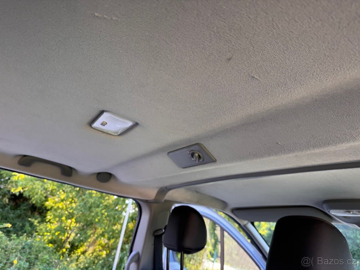 2012 Renault TRAFIC - 10