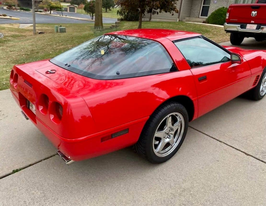 Chevrolet CORVETTE - 10