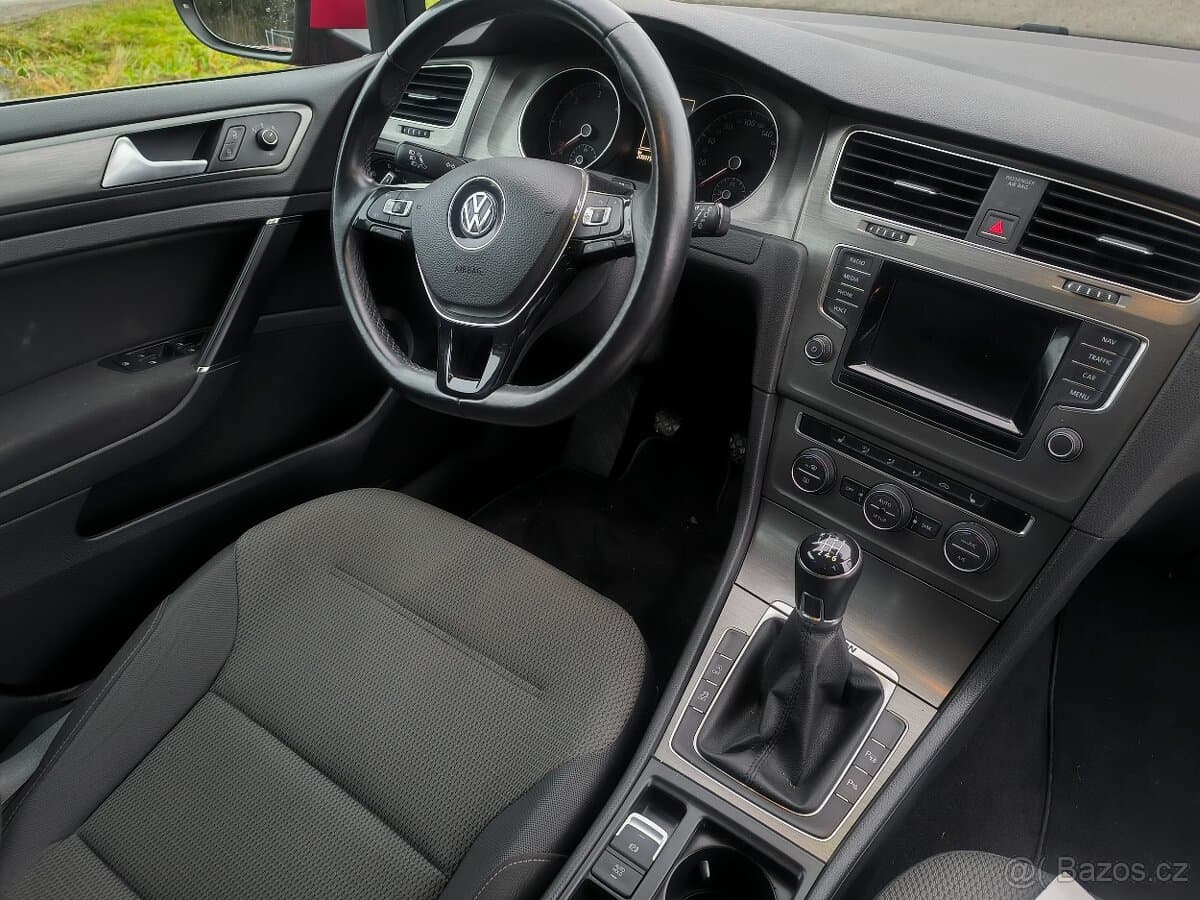 2013 Volkswagen GOLF - 10
