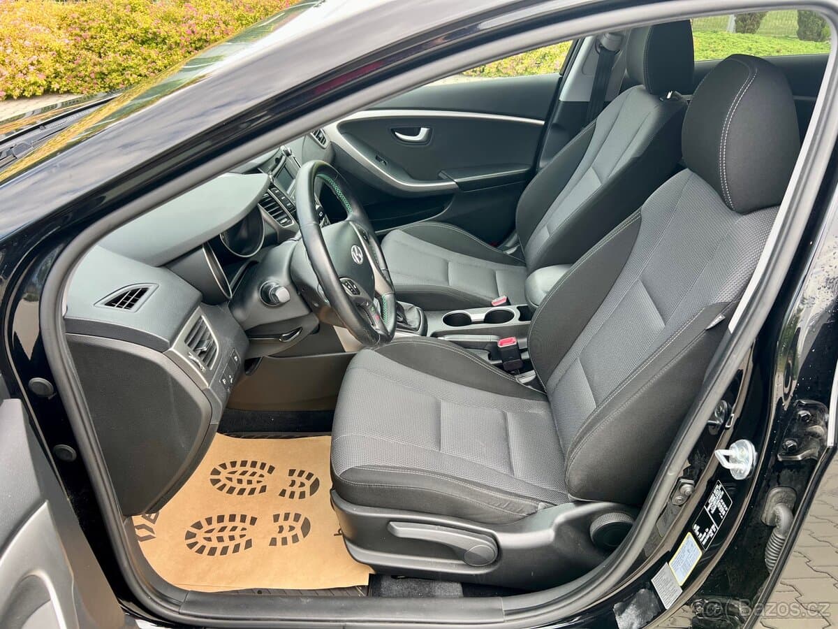 2013 Hyundai i30 - 10