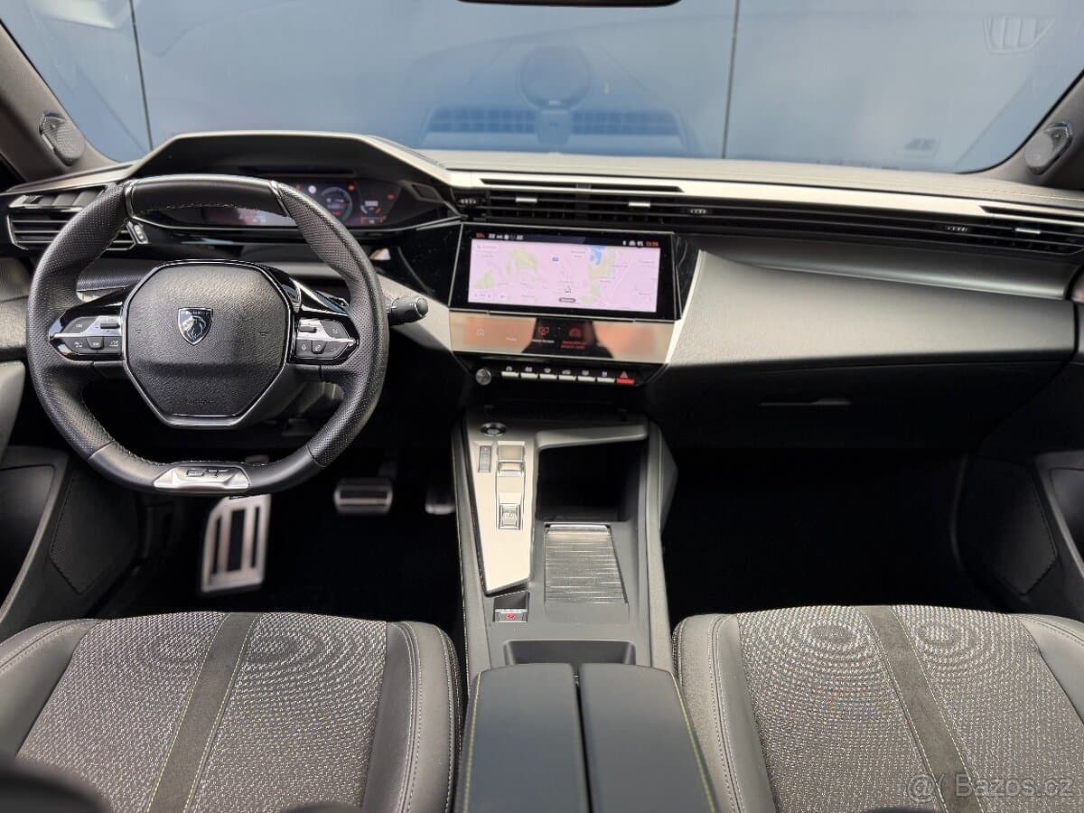 2025 Peugeot 408 - 10