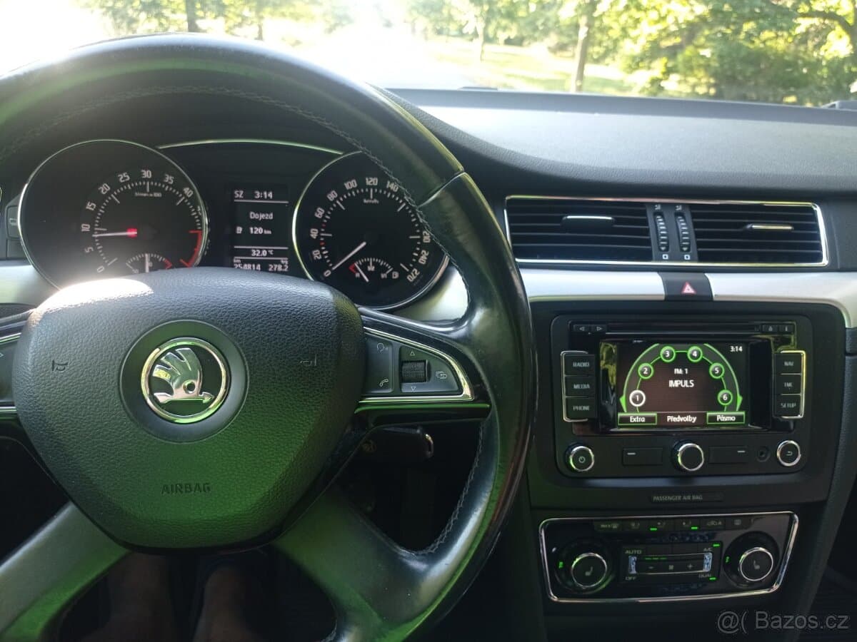 2013 Škoda SUPERB - 10