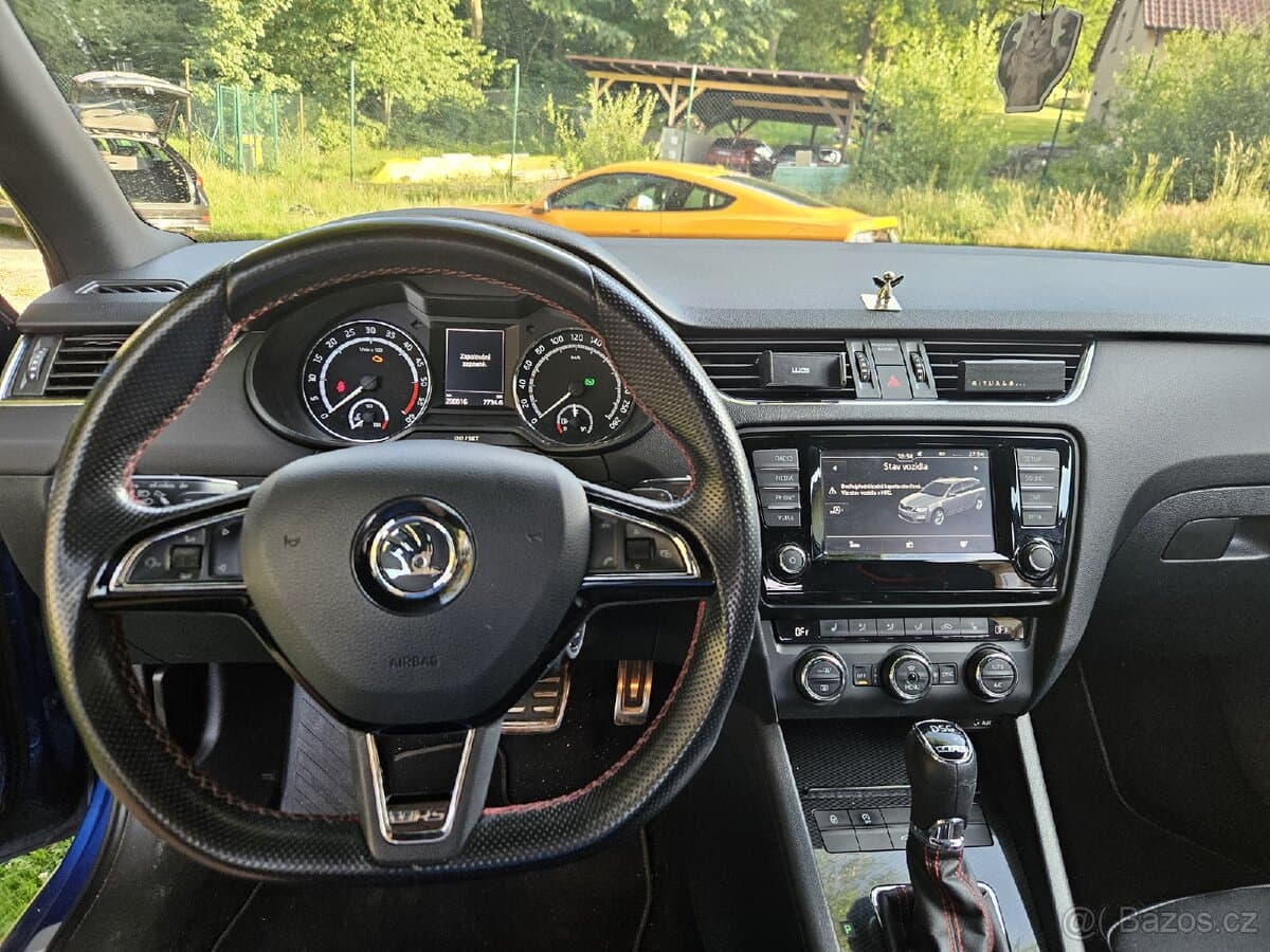 Škoda OCTAVIA - 10
