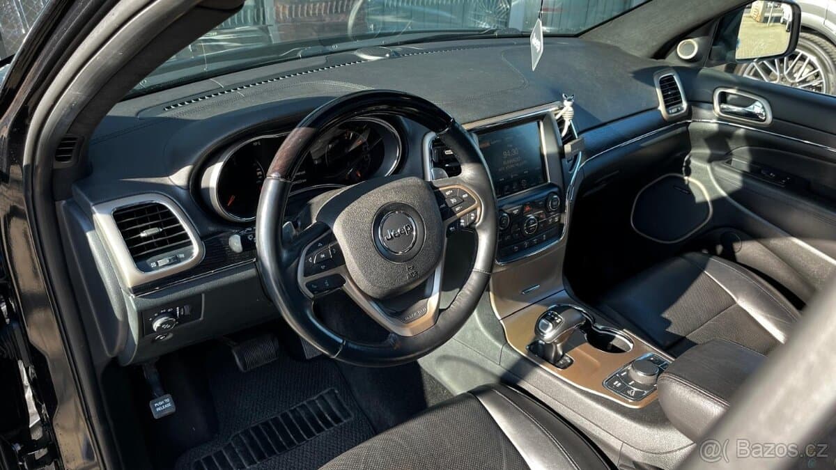 2015 Jeep CHEROKEE - 10