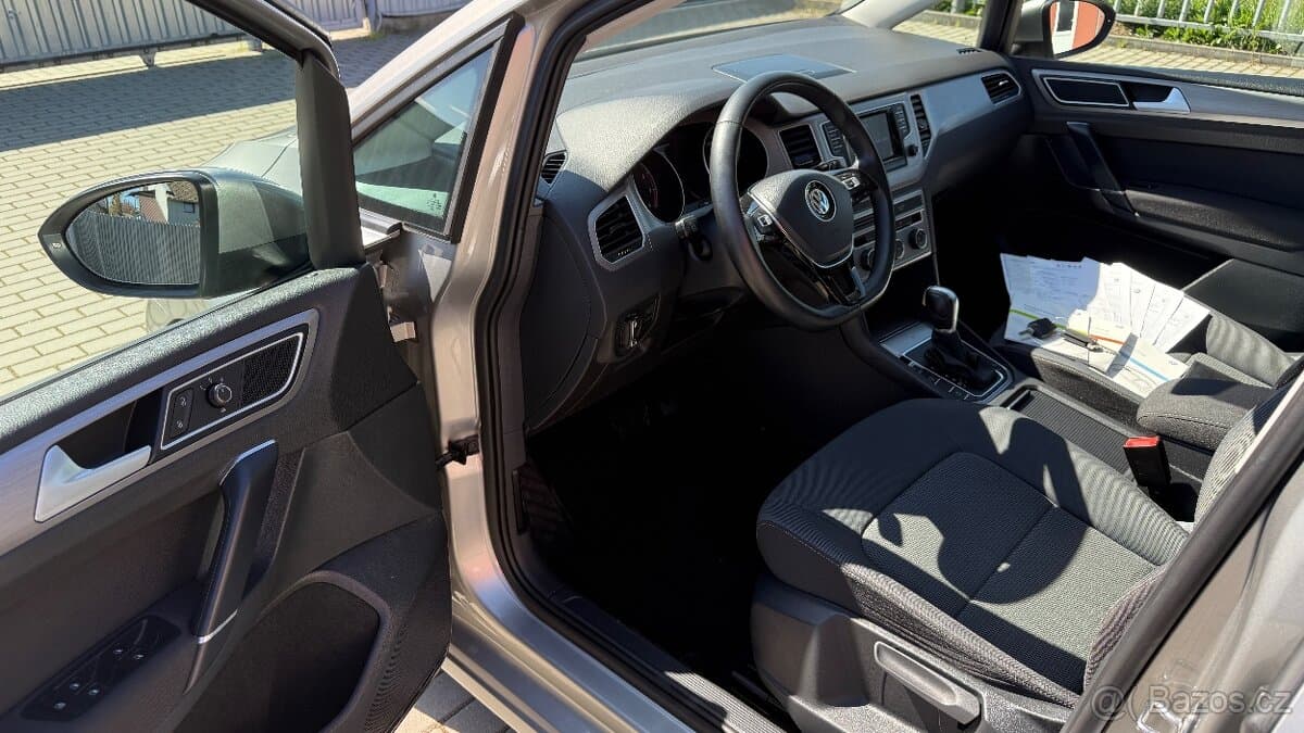 2015 Volkswagen GOLF - 10