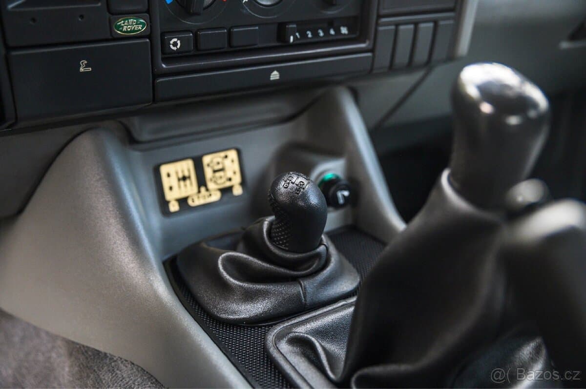 Land Rover DISCOVERY - 10