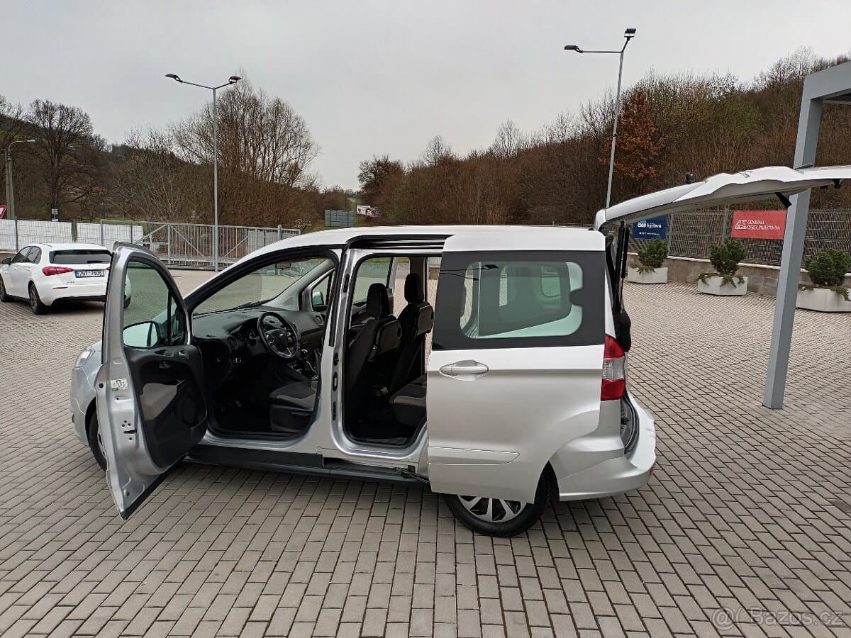 2015 Ford TOURNEO - 10