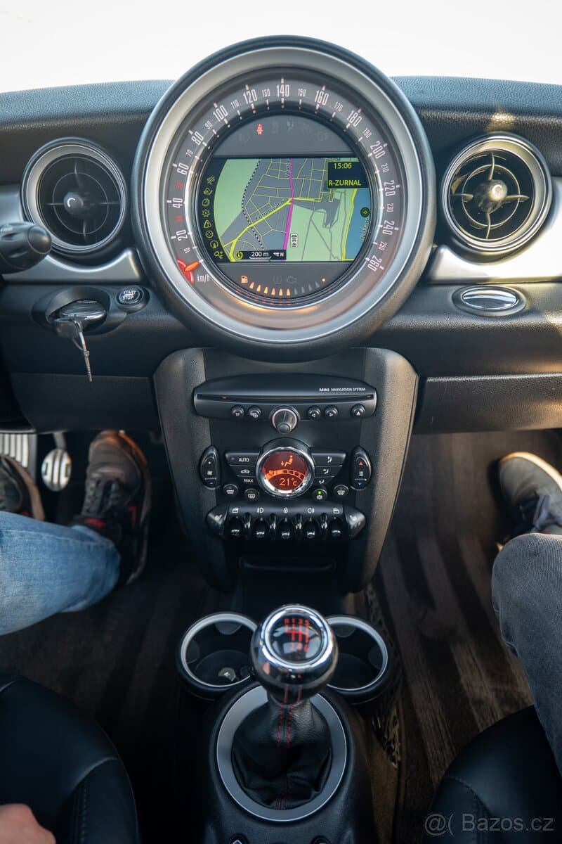 2011 Mini COOPER - 10