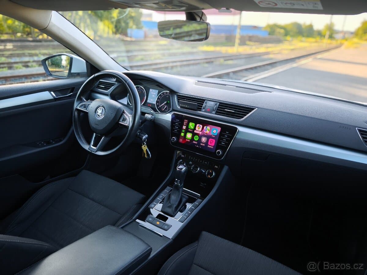 2017 Škoda SUPERB - 10