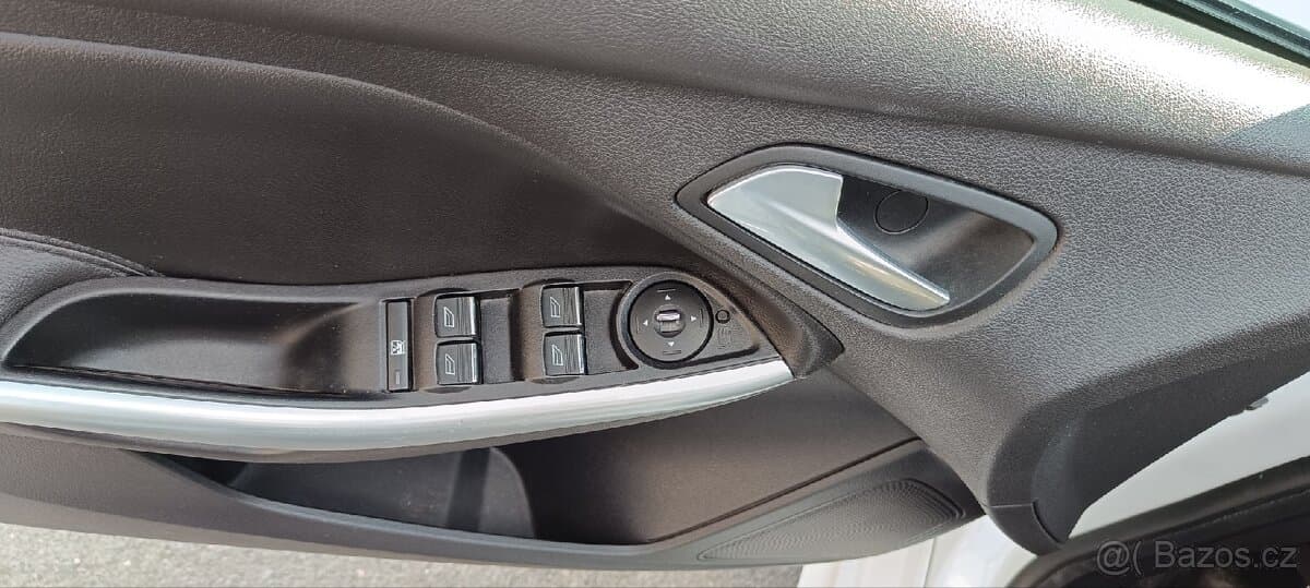 2012 Ford FOCUS - 10
