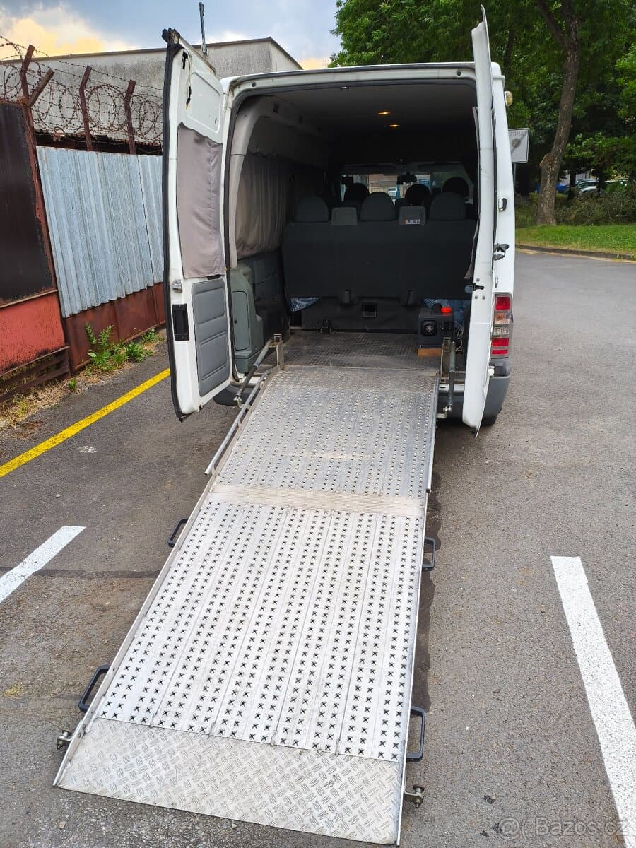 2011 Ford TRANSIT - 10
