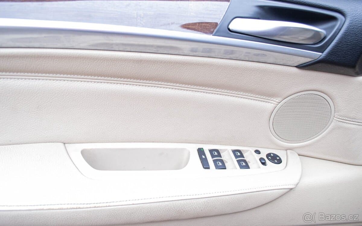 2010 BMW X6 - 10